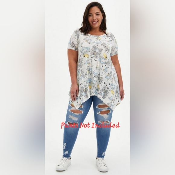 TORRID DISNEY Alice In Wonderland Handkerchief Hem Top! - Picture 3 of 11